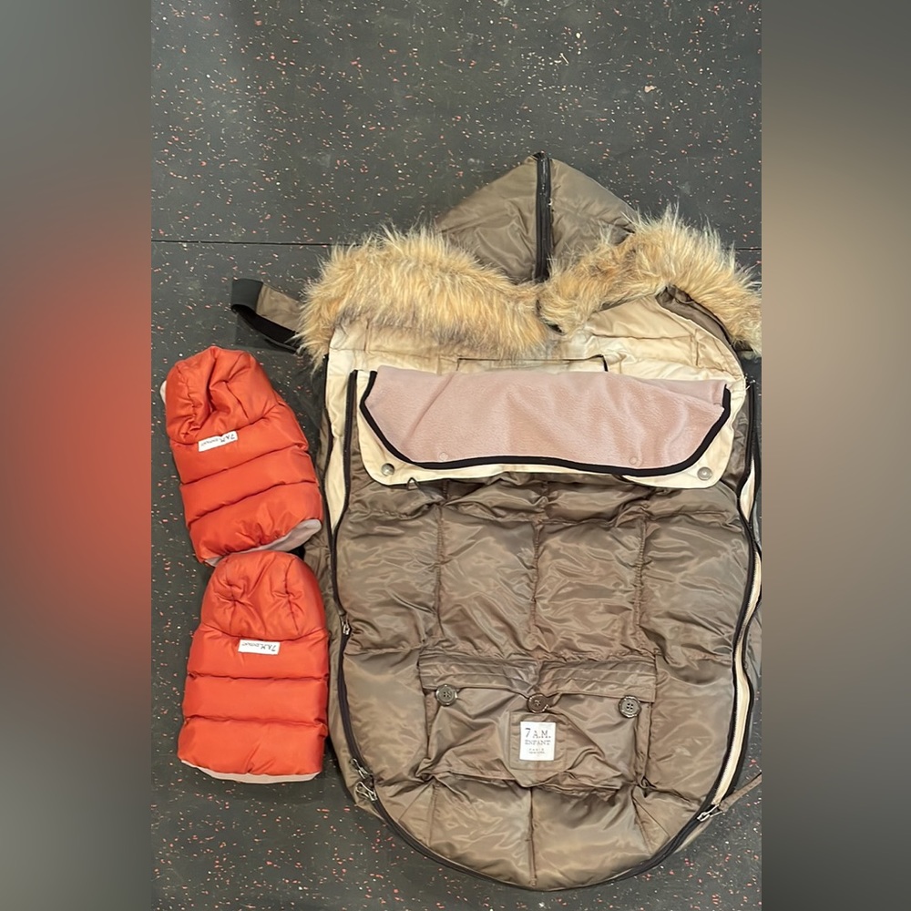 7 am infant le sac igloo and warmmuffs (stroller gloves)